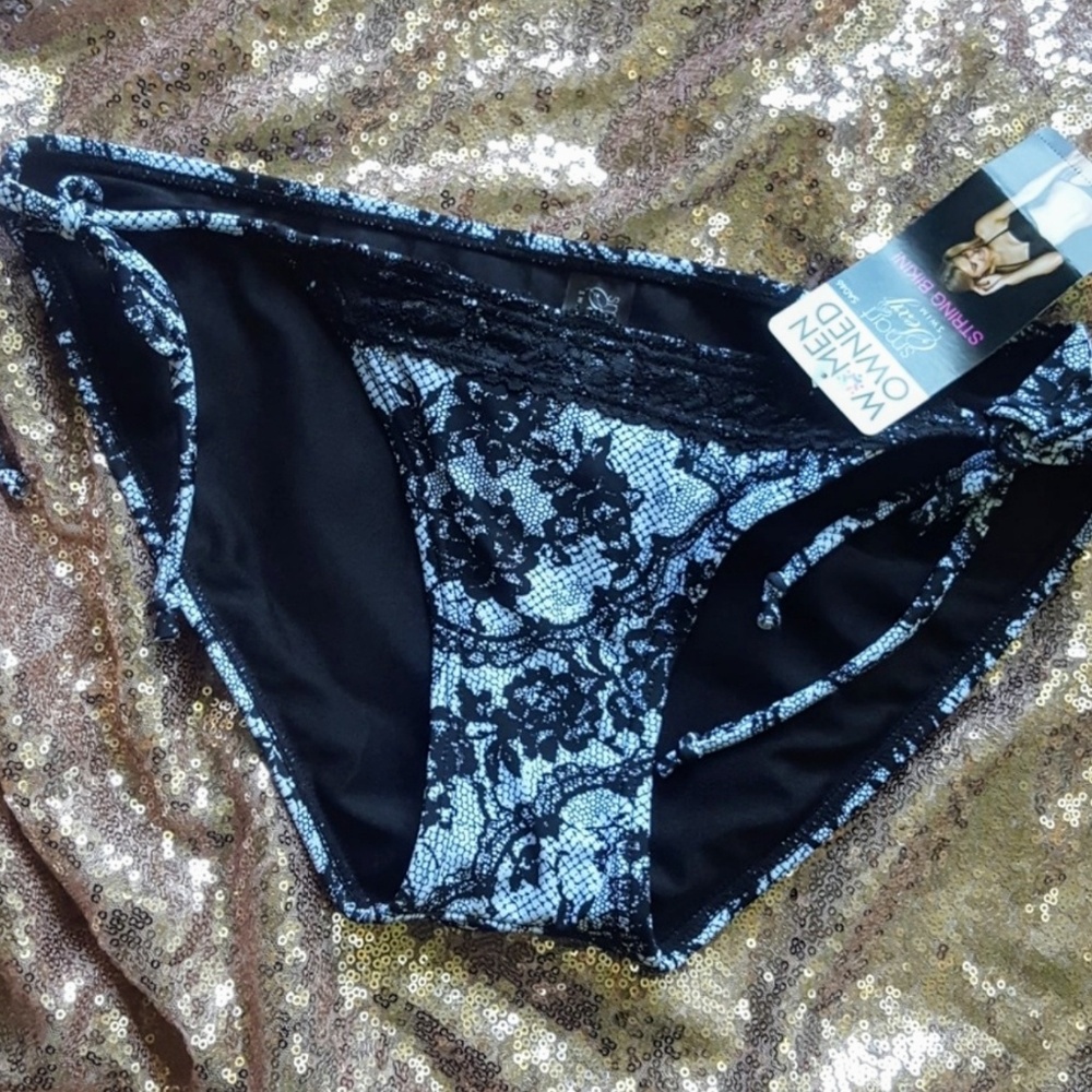 String bikini M